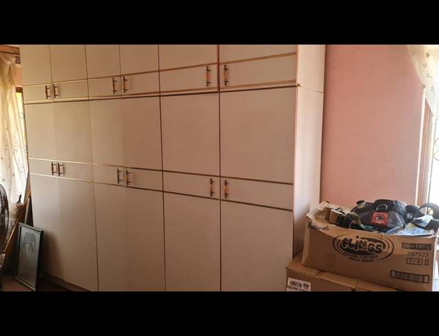 5 BEDROOM HOUSE FOR SALE IN CROSSMOOR